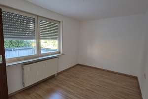 Helle 2-Zimmerwohnung mit Balkon in bevorzugter Lage – Schillerstr. 5, 72764 Reutlingen-Mitte, Reutlingen – Vorschaubild 2