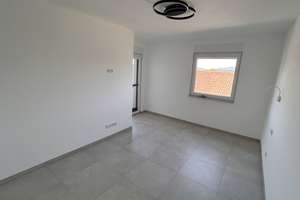 Schöne 4 Zimmerwohnung mit großer Terrasse und tollem Blick in Fürth! – Die vollständige Adresse der Immobilie erhältst du vom Anbieter., 64658 Fürth – Vorschaubild 9