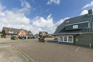 Ansprechendes Wohn- und Geschäftshaus in hochfrequentierter Lage entlang der Hauptstraße von List – Die vollständige Adresse der Immobilie erhältst du vom Anbieter., 25992 List (Sylt) – Vorschaubild 2