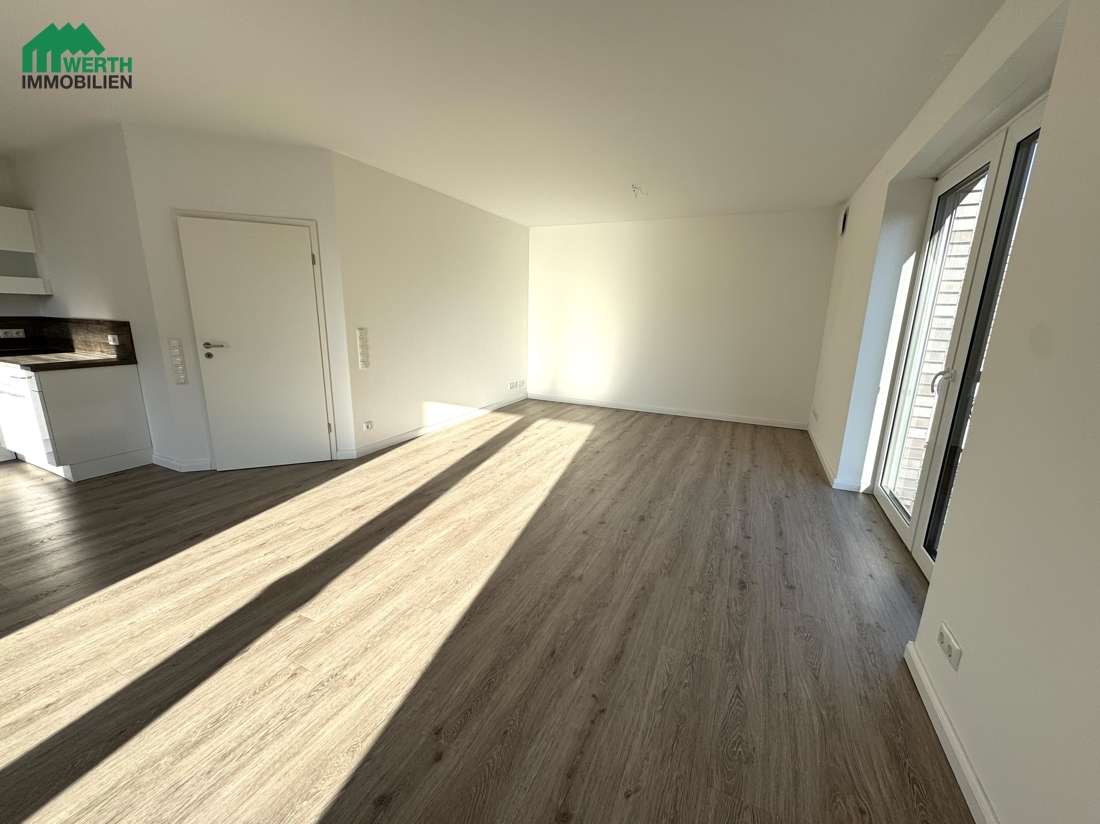 Immobilie in Beckdorf - Neuwertige KfW-55-Doppelhaushälfte mit Südgarten & Ausbaureserve in Beckdorf *** 360 Grad Rundgang * - Bild 9