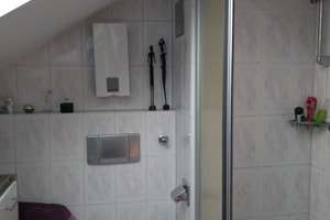 Charmante 3-Zimmer-Dachgeschoß Wohnung mit Balkon in Köln-Urbach – Die vollständige Adresse der Immobilie erhältst du vom Anbieter., 51145 Urbach, Köln – Vorschaubild 5