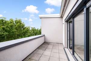 Bremen-Oberneuland: Einfamilien-Reihenhaus mit Dachterrasse und Carport – Die vollständige Adresse der Immobilie erhältst du vom Anbieter., 28355 Oberneuland, Bremen – Vorschaubild 4