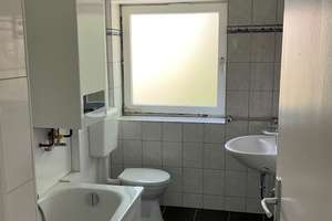 Komplett renovierte 3 Zimmer Wohnung mit Balkon in Gelsenkirchen zu vermieten – Grimmstraße 26, 45883 Heßler, Gelsenkirchen – Vorschaubild 11