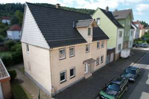 Einfamilienhaus mit Garten – direkt an der Bever in Beverungen-Dalhausen – Obere Hauptstr. 187, 37688 Beverungen – Vorschaubild 1