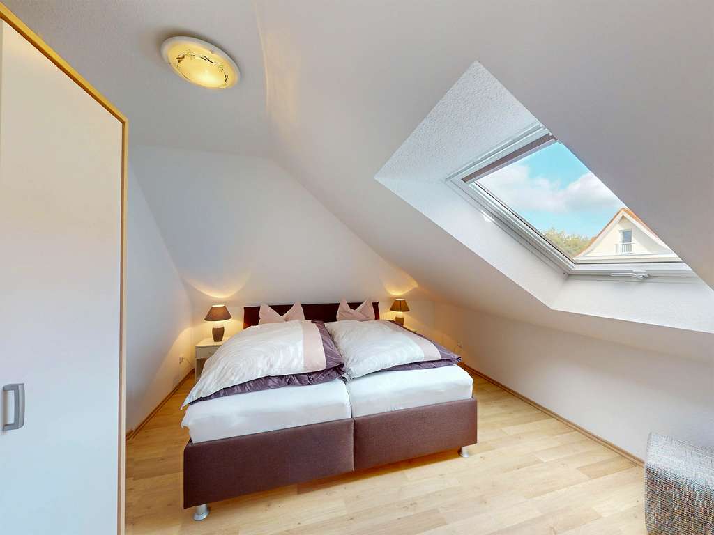 Immobilie in Binz - Gemütliche Wohnung im Ostseebad Binz – mit Balkon und Stellplatz, ideal als Erst- oder Zweitwohnsitz - Bild 3