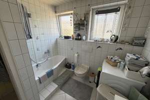 ***Attraktive 4 Zimmer Wohnung mit Balkon, Stellplatz zu verkaufen*** – Dresdener Straße 4, 74889 Sinsheim – Vorschaubild 8