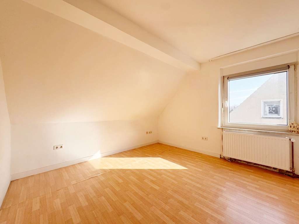 Immobilie in Willich - Charmante 2-Zimmer-Dachgeschosswohnung in ruhiger Lage - Bild 0