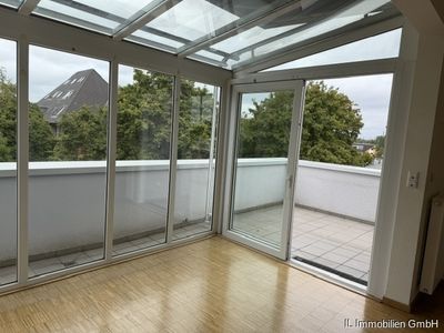 2,5-Zimmer-Wohnung mit Wintergarten und Aufzug zur Miete in Moers Mitte