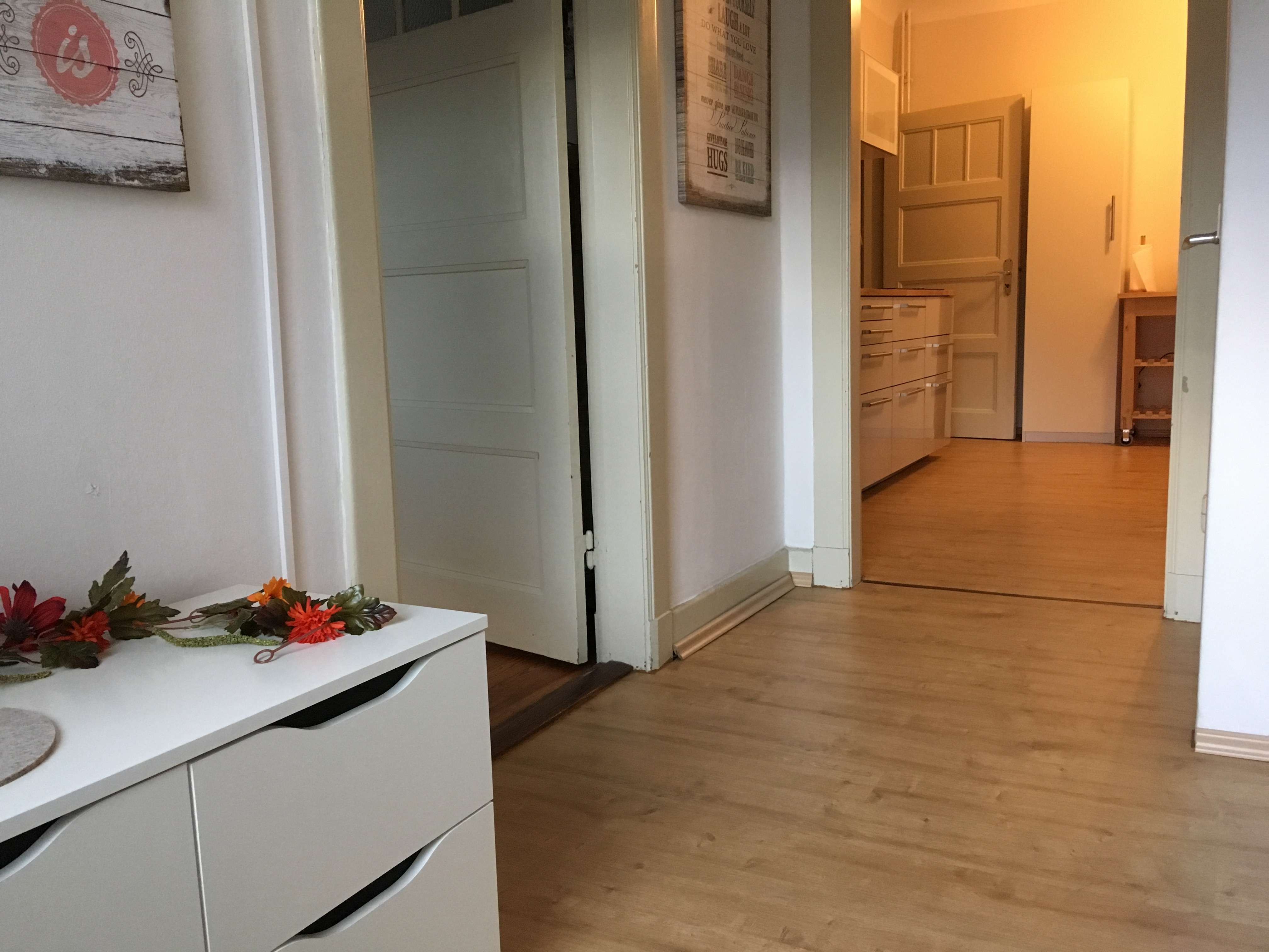 Von Privat: Haushälfte mit 2 Wohnungen und kleinem Garten in toller Lage, Hamburg – Bild 2