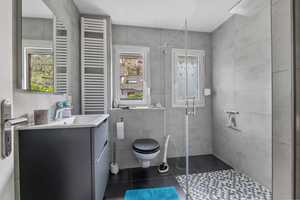 Fantastisches Familiendomizil: 2 EFH mit Garage, Carport u. wunderschönen Garten in 79263 Simonswald – Emmendingen (Kreis) – Vorschaubild 11