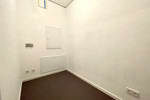  Toll geschnittene 3-Zi.-Wohnung mit idealem Grundriss, EBK & Smart Home-Features in Mitte   – George-Stephenson-Straße 12, 10557 Moabit, Berlin – Vorschaubild 10