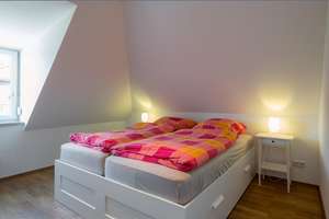 Möbliert: Helle 3-Zimmer Dachterrassenwohnung auf Zeit mieten – Die vollständige Adresse der Immobilie erhältst du vom Anbieter., 80997 Allach, München – Vorschaubild 3