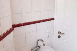 Großzügiges Einfamilienhaus mit weitläufigem Garten, Südterrasse und vielseitigem Raumangebot – Die vollständige Adresse der Immobilie erhältst du vom Anbieter., 83052 Bruckmühl – Vorschaubild 11