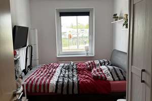 Lichtdurchflutete Erdgeschoss Wohnung | 2 Zimmer, Wohnküche, Balkon, Badewanne | WG-geeignet – Prüssingstraße 17, 7745 Göschwitz, Jena – Vorschaubild 4