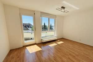 Freie 3/4-Zi-Penthouse-Wohnung in zentraler Lage von Bad Cannstatt – Die vollständige Adresse der Immobilie erhältst du vom Anbieter., 70372 Kurpark, Stuttgart – Vorschaubild 9