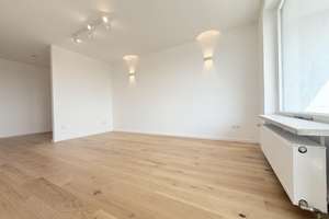 FREI Wunderschöne 1,5-Zi-Whg mit großem Balkon – Die vollständige Adresse der Immobilie erhältst du vom Anbieter., 81477 Solln, München – Vorschaubild 2