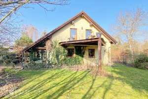 Wunderschönes Einfamilienhaus in Holzoptik mit Wintergarten, Terrassen, Garagen – Zwickau (Kreis) – Vorschaubild 3
