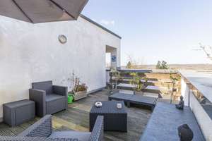Bezugsfreies, modernisiertes Stadthaus mit großer Dachterrasse und Stellplatz – Die vollständige Adresse der Immobilie erhältst du vom Anbieter., 53773 Hennef (Sieg) – Vorschaubild 1