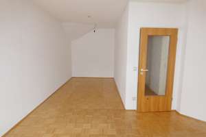 Helle 2-Zimmer-Maisonette-Wohnung mit besonderem Flair in gepflegtem Mehrfamilienhaus. – Die vollständige Adresse der Immobilie erhältst du vom Anbieter., 51377 Schlebusch, Leverkusen – Vorschaubild 10
