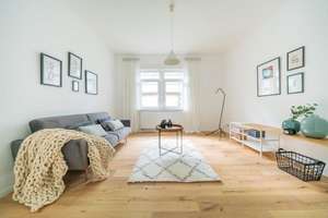Exklusive 2-Zimmer-Wohnung mit Einbauküche und Balkon in Koblenz – Schützenstraße 19, 56068 Süd, Koblenz – Vorschaubild 1