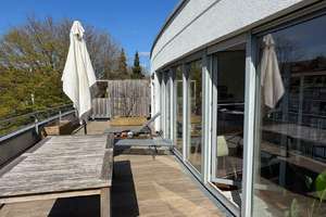 Zentrale 2-Zimmer Staffelgeschoss-Wohnung mit großer Dachterrasse