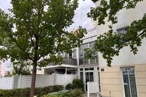 Gepflegte 2,5-Zi.-Wohnung mit 17 m² Dachterrasse und Domblick im mittleren Westen – 93049 Westenviertel, Regensburg – Vorschaubild 3