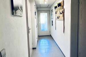 Wohnen mit Wohlfühlfaktor 
moderne Dachgeschosswohnung in Durmersheim – Die vollständige Adresse der Immobilie erhältst du vom Anbieter., 76448 Durmersheim – Vorschaubild 2