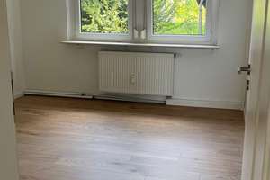 Schöne, helle und ruhige 3 Zi. Wohnung in Heilbronn-Sontheim, EBK, EG mit Gartenzugang – Mauserstraße ., 74081 Sontheim, Heilbronn – Vorschaubild 4