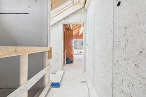 2-ZKB-Dachgeschosswohnung mit Aufzug und Südost-Balkon! Ruhige Lage! Wallbox vorbereitet! – Die vollständige Adresse der Immobilie erhältst du vom Anbieter., 85051 Südwest, Ingolstadt – Vorschaubild 9