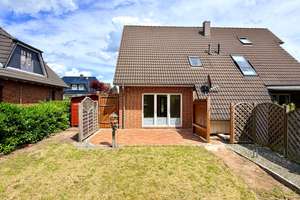 Gepflegte Doppelhaushälfte auf Eigenland in Sackgassenlage – Bj. 2003, Garten & Nutzfläche – Die vollständige Adresse der Immobilie erhältst du vom Anbieter., 23689 Ratekau – Vorschaubild 3