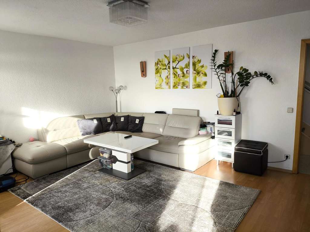 Immobilie in Freudenstadt - Charmante 4-Zimmer-Wohnung mit Balkon in gepflegter Wohnanlage - Bild 3