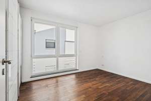 Stilvoll gestaltete, lichtdurchflutete Drei-Zimmer-Wohnung mit idyllischem Blick ins Grüne – Die vollständige Adresse der Immobilie erhältst du vom Anbieter., 60388 Bergen-Enkheim, Frankfurt am Main – Vorschaubild 8