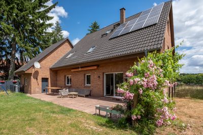 Familienidyll in Falkensee: großzügiges Haus mit freiem Blick ins Naturschutzgebiet