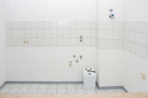 Schöne Wohnung mit Parkett und Balkon - großer grüner Innenhof – Further Straße 18, 9113 Chemnitz – Vorschaubild 13
