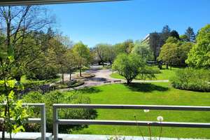 Sonniges und helles 3 Zimmer Juwel direkt am Ostpark - Tiefgaragenstellplatz inklusive - frei ! – Die vollständige Adresse der Immobilie erhältst du vom Anbieter., 81735 Neuperlach, München – Vorschaubild 1