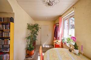 Attraktives Reihenhaus mit großer Terrasse, 2 Stellplätzen und viel Potenzial in Grenznähe! – Die vollständige Adresse der Immobilie erhältst du vom Anbieter., 79540 Lörrach – Vorschaubild 7