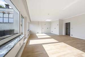 Großzügige Penthouse-Wohnung mit Aufstockungspotenzial – Einzigartige Gelegenheit! – Die vollständige Adresse der Immobilie erhältst du vom Anbieter., 22301 Winterhude, Hamburg – Vorschaubild 9