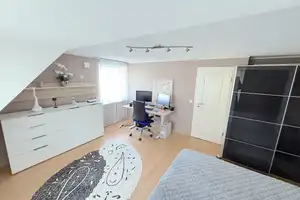 **RESERVIERT**Exklusives Reihenendhaus in Hamburg–Eißendorf – Stil, Komfort & Lebensqualität – Hamburg – Vorschaubild 13