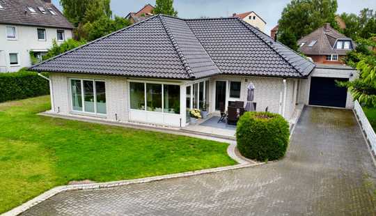 Bild von Bungalow mit großem Grundstück in ruhiger, zentraler Lage in Garbsen