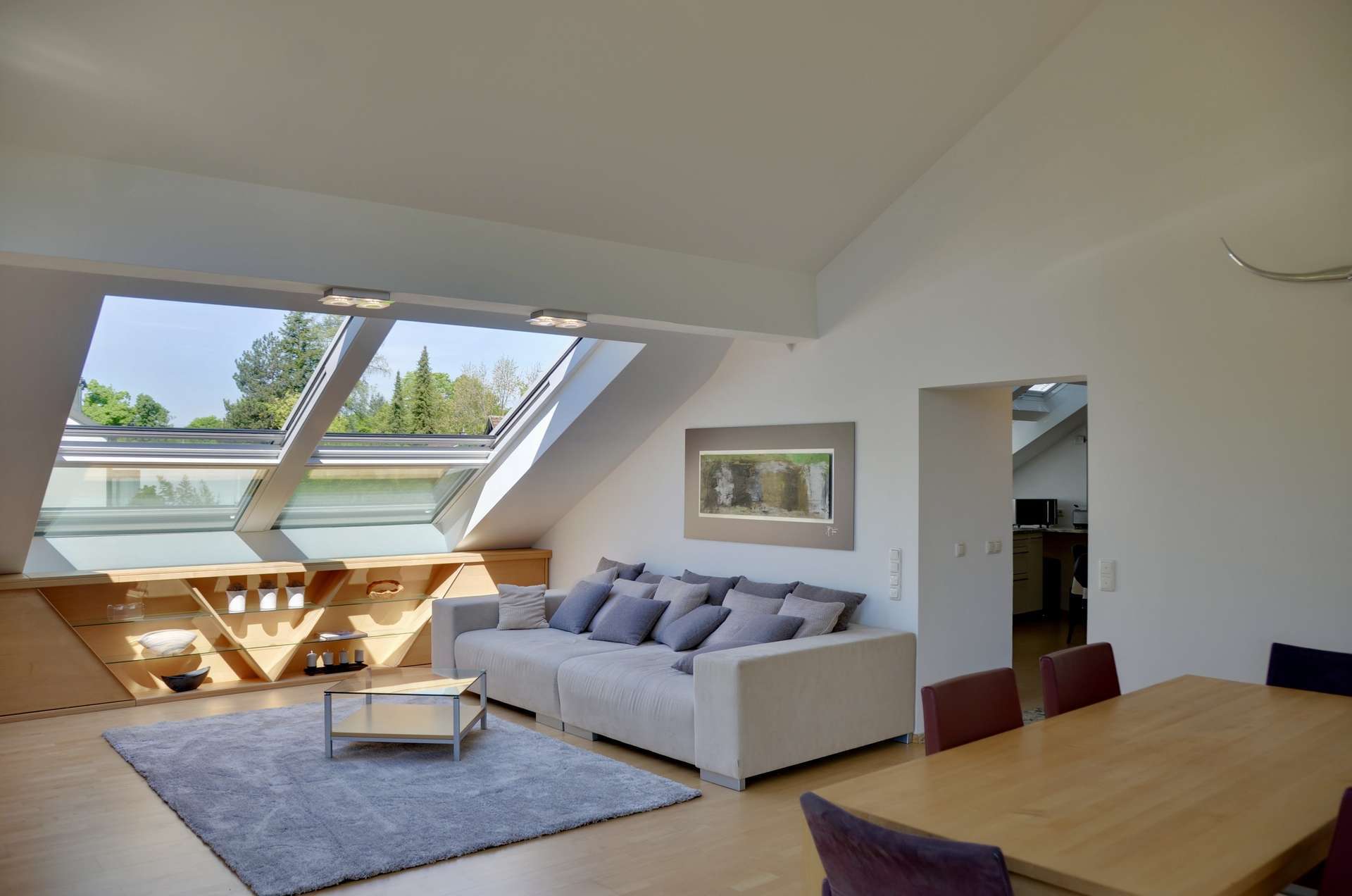 Immobilie in Gräfelfing - Helle zentrale Dachgeschoss Wohnung in Gräfelfing - Bild 9