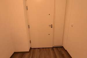 Gepflegte und Sanierte 2,5-Zimmer Wohnung im EG in Pforzheim inkl. EBK und Fußbodenheizung – Die vollständige Adresse der Immobilie erhältst du vom Anbieter., 75172 Weststadt, Pforzheim – Vorschaubild 3