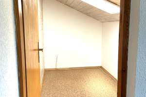 Attraktives Einfamilienhaus mit großem Garten in TOP-Lage! – Die vollständige Adresse der Immobilie erhältst du vom Anbieter., 83022 Ost, Rosenheim – Vorschaubild 28