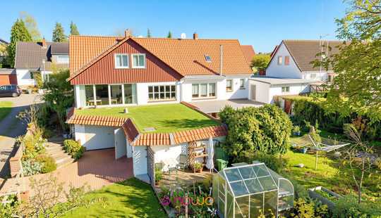 Bild von Mehr als nur eine Doppelhaushälfte – Haus mit Wintergarten, Kamin & Traumgarten