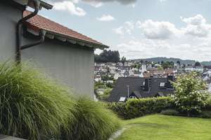 Moderner, sanierter 70's Bungalow mit Weitblick, aufwendig angelegtem Süd-Garten & Designer-Küche – Die vollständige Adresse der Immobilie erhältst du vom Anbieter., 61479 Glashütten – Vorschaubild 8