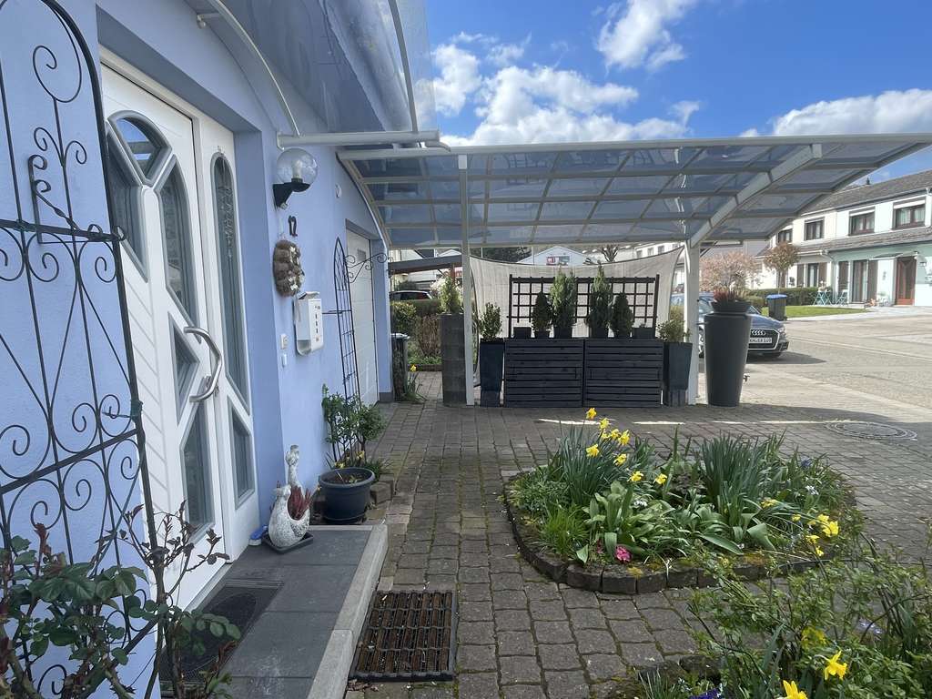 Immobilie in Meisenheim - 5-Zimmer Reihenendhaus in Meisenheim mit Garten und Garage - Bild 1