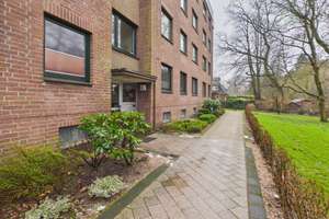 Wohnen in Alt Rahlstedt, 3-Raumwohnung mit Terrasse und Garage