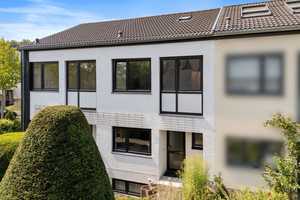 Split-Level trifft Reihennmittelhaus – wohnen mit Stil und Ausblick – Bonn – Vorschaubild 1