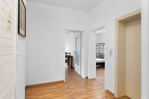 Zweifamilienhaus in guter Wohnlage mit Skyline-Blick – Die vollständige Adresse der Immobilie erhältst du vom Anbieter., 61462 Königstein im Taunus – Vorschaubild 11