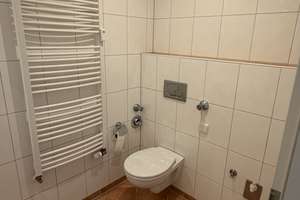  Lichtdurchflutete, sehr zentral gelegene 3-Zi.-DG-Wohnung in Düsseldorf-Zooviertel von privat – Die vollständige Adresse der Immobilie erhältst du vom Anbieter., 40239 Düsseltal, Düsseldorf – Vorschaubild 11