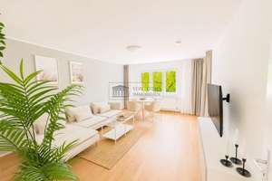 Großzügige 3-Zimmer-Wohnung mit Wohnküche, Sonnenbalkon und Blick ins Grüne